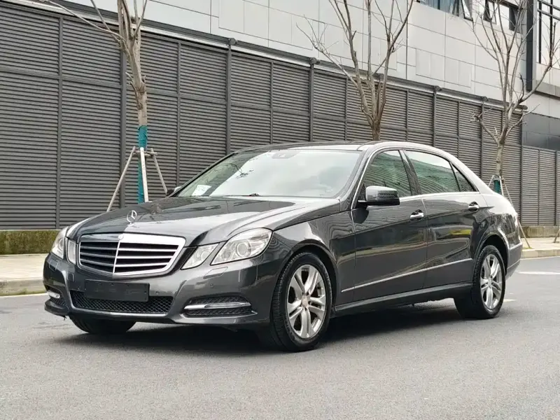 Mercedes-Benz E-Class, 2011