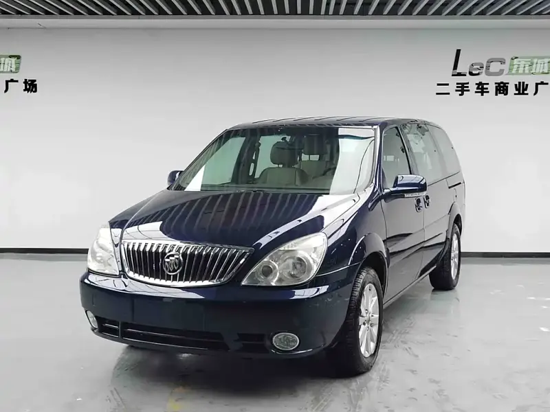 Buick GL8, 2017