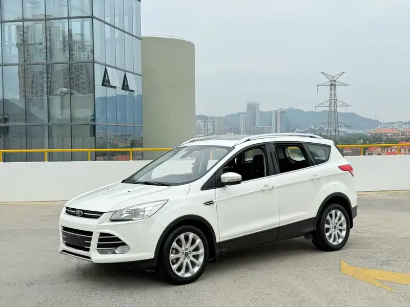 Ford Kuga, 2016