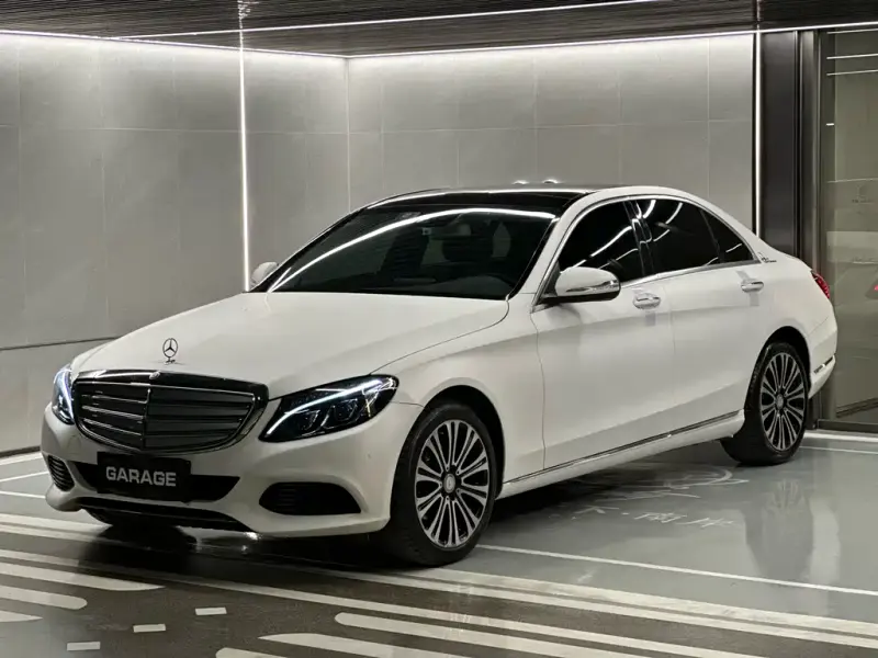 Mercedes-Benz C-Class, 2015