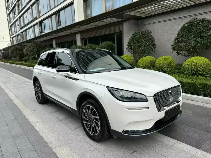 Lincoln Corsair, 2020
