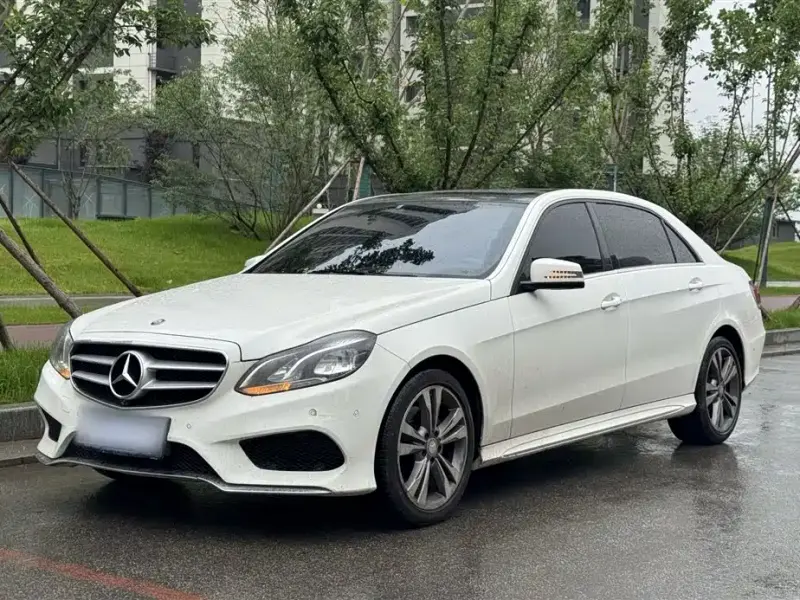Mercedes-Benz E-Class, 2015
