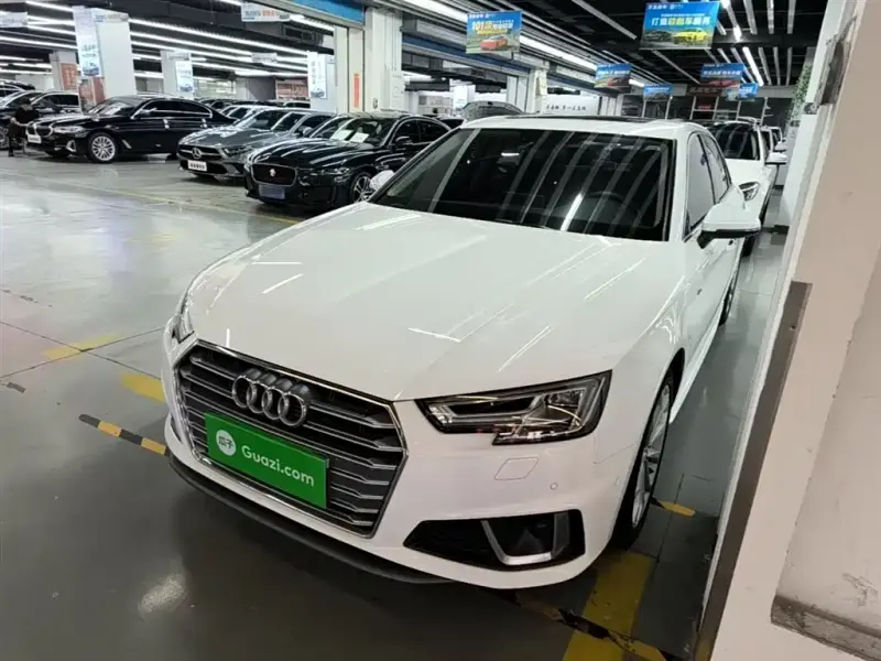 Audi A4L, 2019