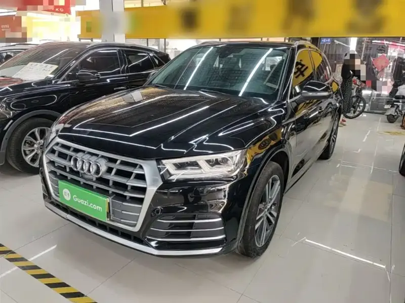 Audi Q5L, 2020