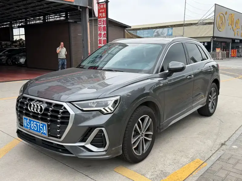 Audi Q3, 2022