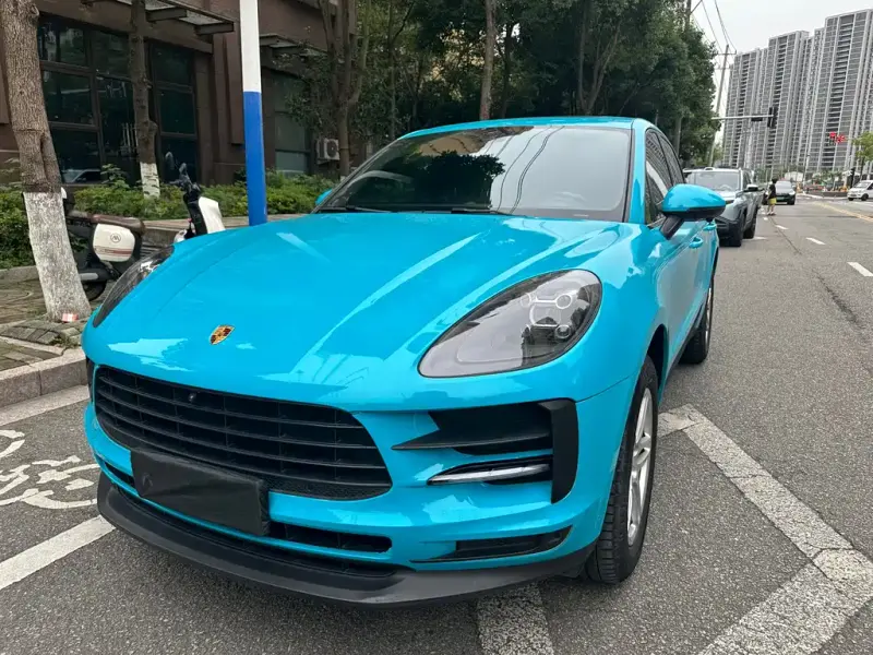 Porsche Macan, 2021