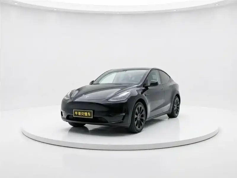 Tesla Model Y, 2023