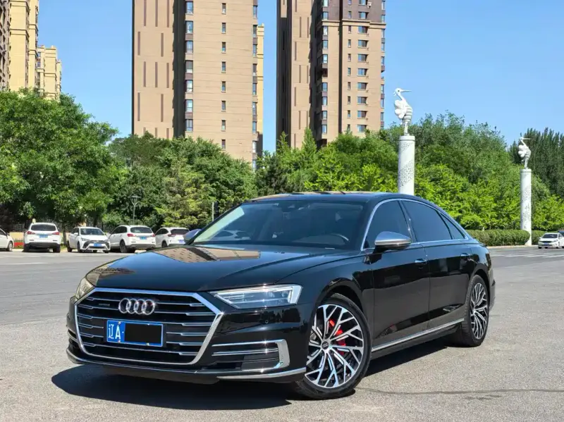 Audi A8, 2021