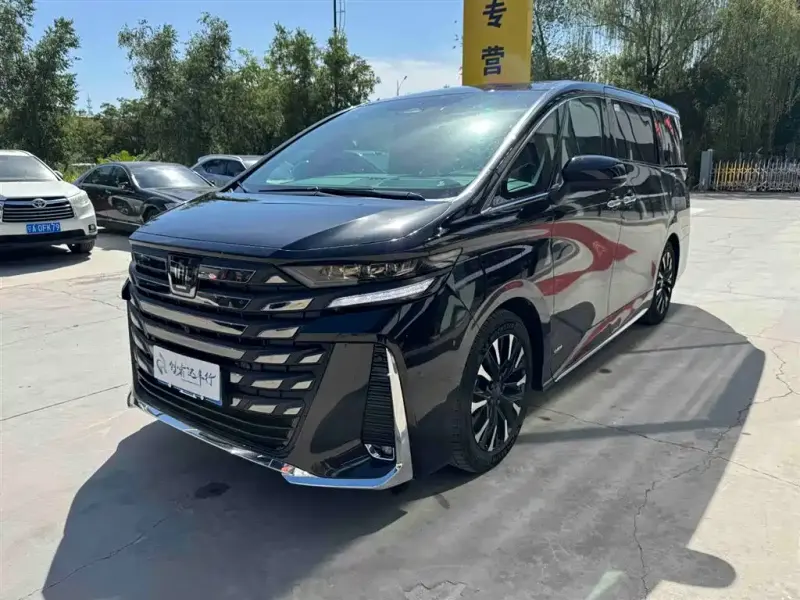 Toyota Vellfire, 2024
