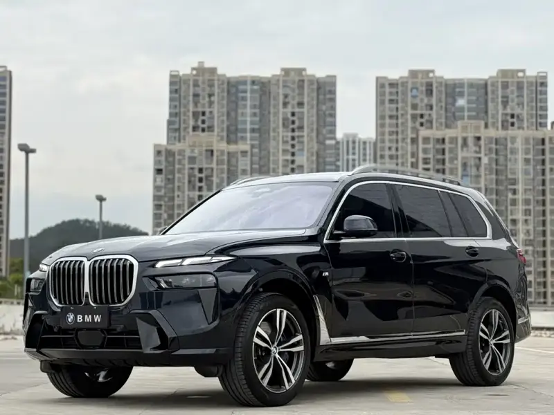 BMW X7, 2025