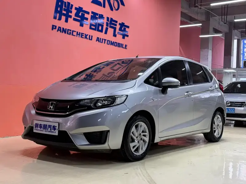 Honda Fit, 2015