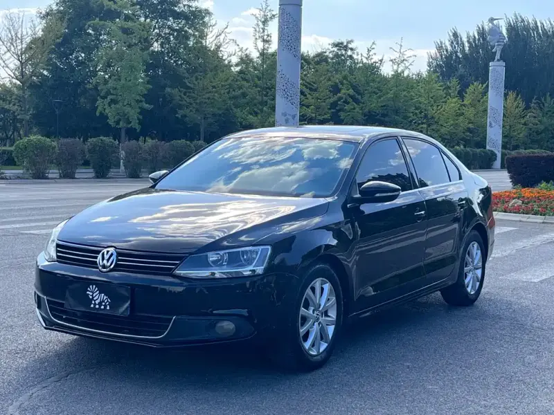 Volkswagen Sagitar, 2013