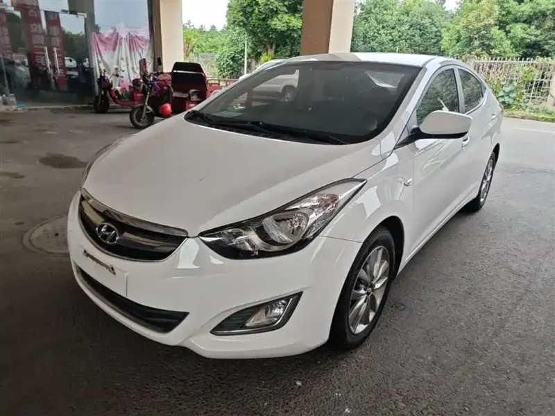 Hyundai Elantra Langdong, 2015