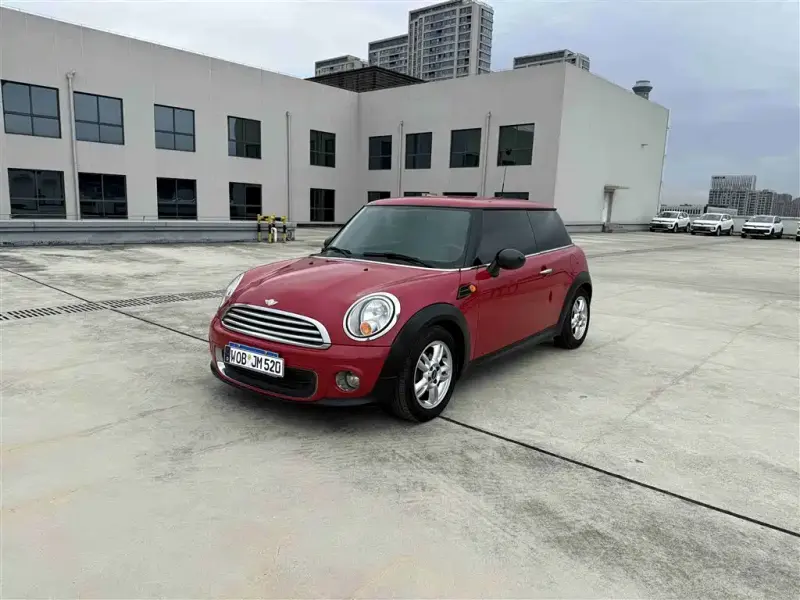 MINI Mini, 2014