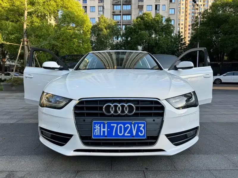 Audi A4L, 2014