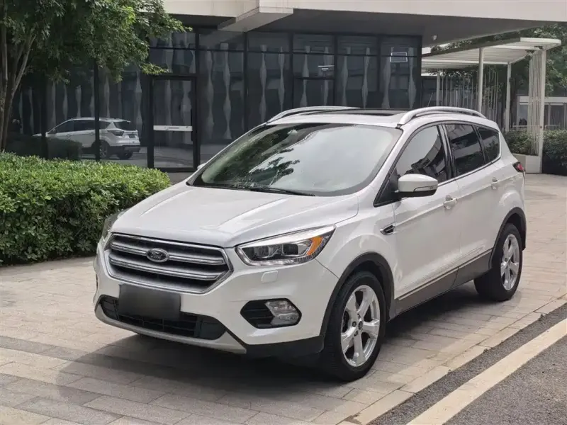 Ford Kuga, 2018