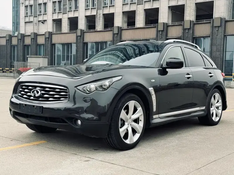 Infiniti FX, 2011