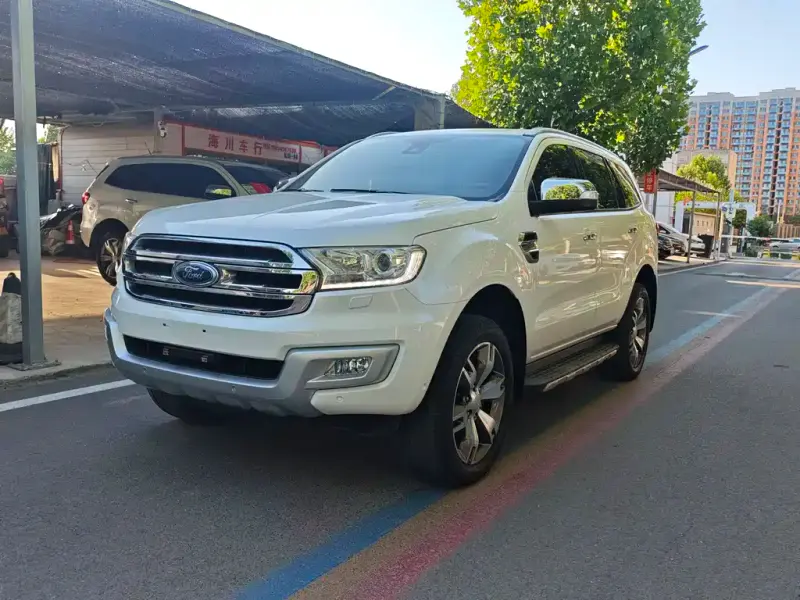 Ford Everest, 2015