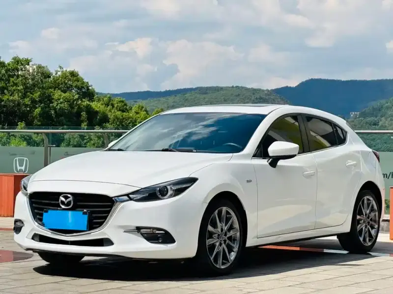 Mazda 3 Axela, 2018