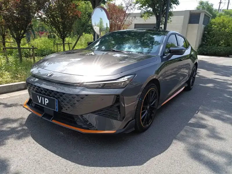 Changan UNI-V, 2025