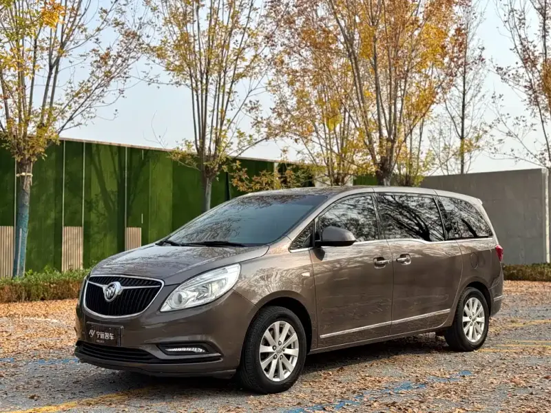 Buick GL8, 2017