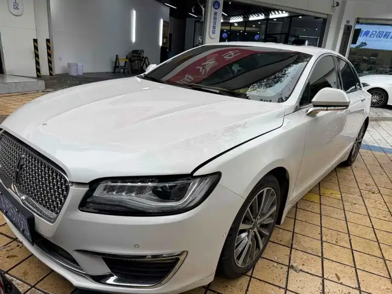 Lincoln MKZ, 2020