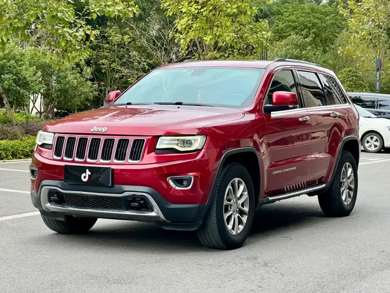 Jeep Grand Cherokee (Import), 2015