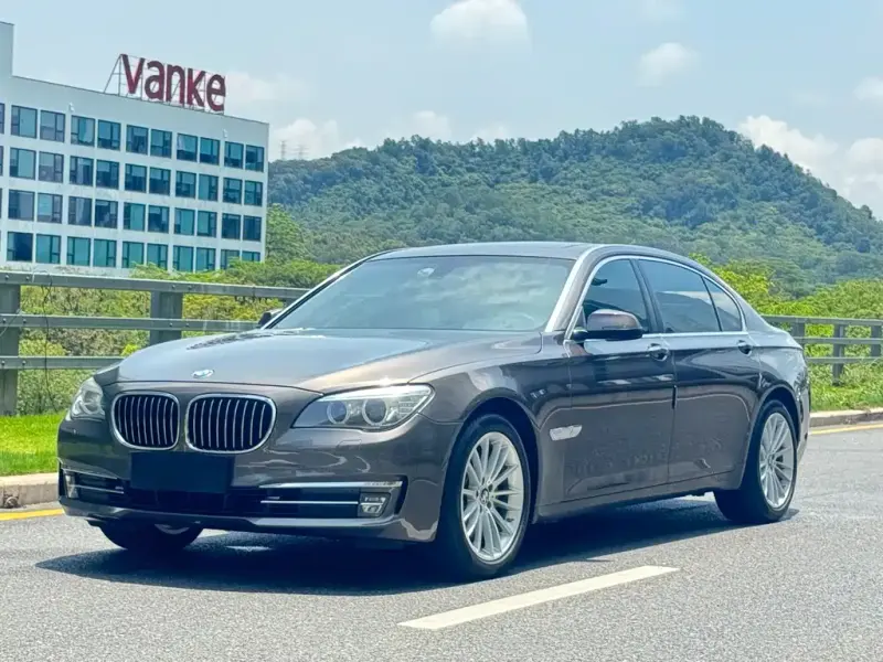 BMW 7 Series, 2015