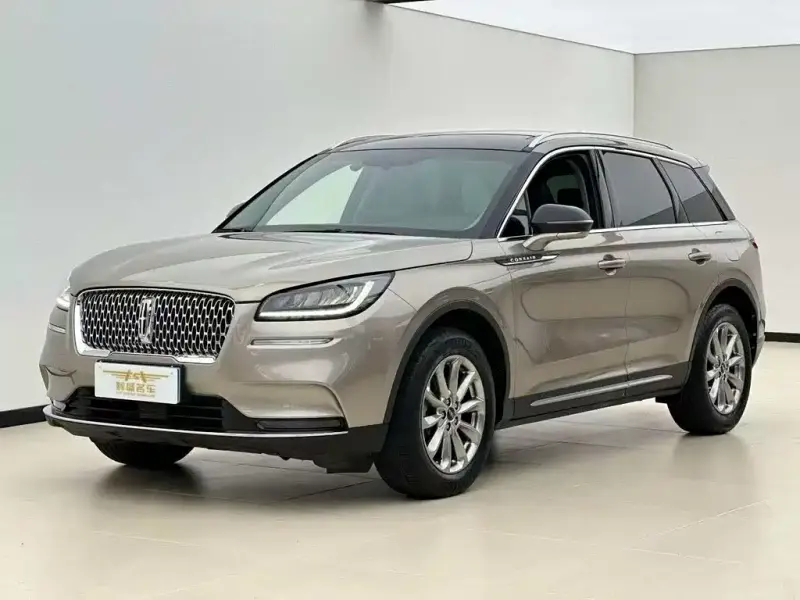 Lincoln Corsair, 2021