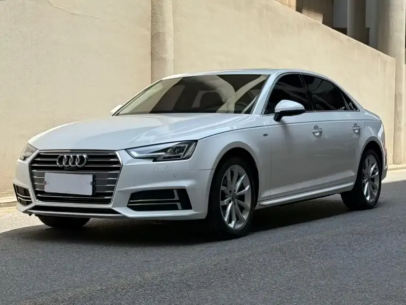 Audi A4L, 2018