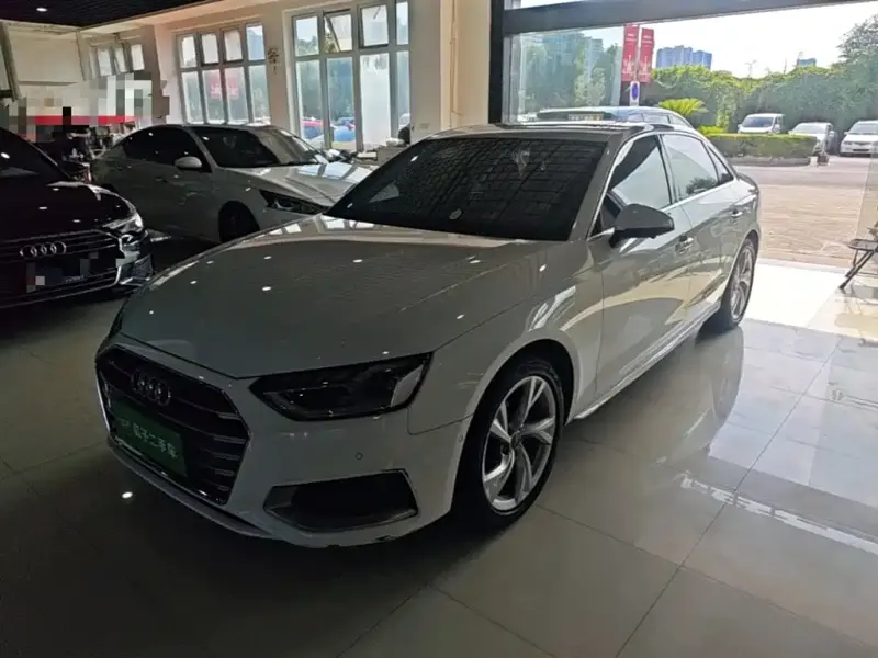 Audi A4L, 2021