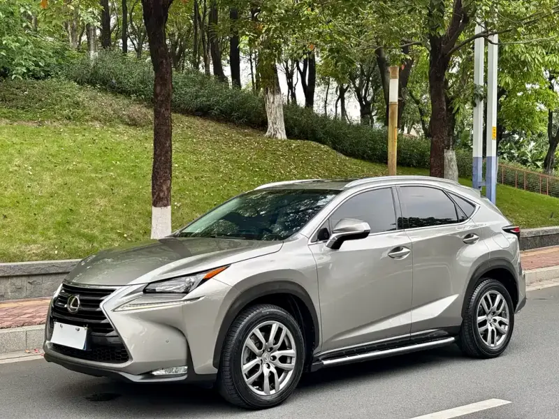 Lexus NX, 2016