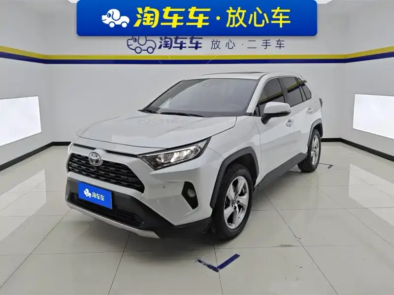 Toyota RAV4, 2023