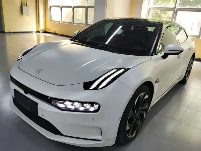 Zeekr 001, 2022
