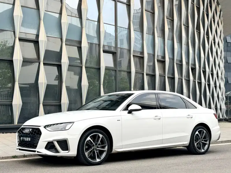 Audi A4L, 2021