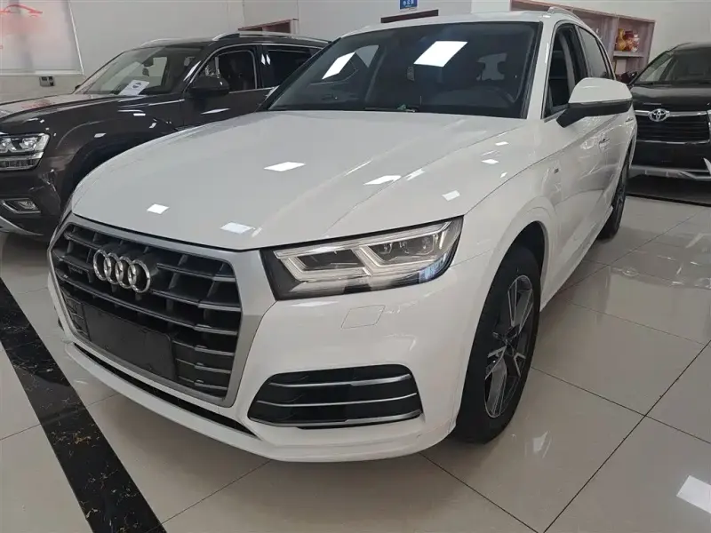 Audi Q5L, 2020