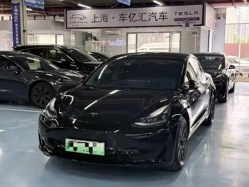 Tesla Model 3, 2022