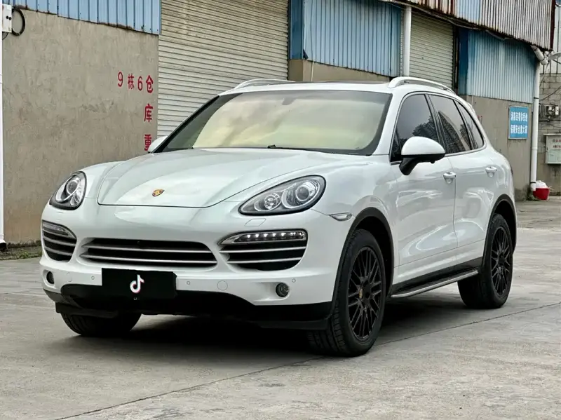 Porsche Cayenne, 2015