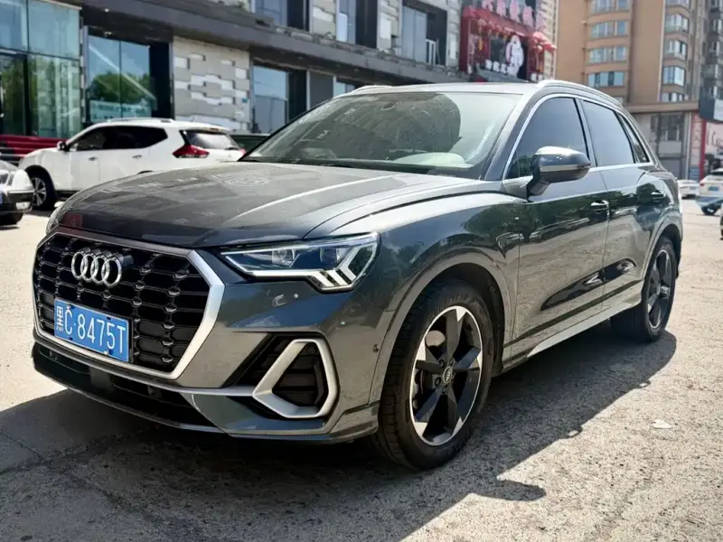 Audi Q3, 2021