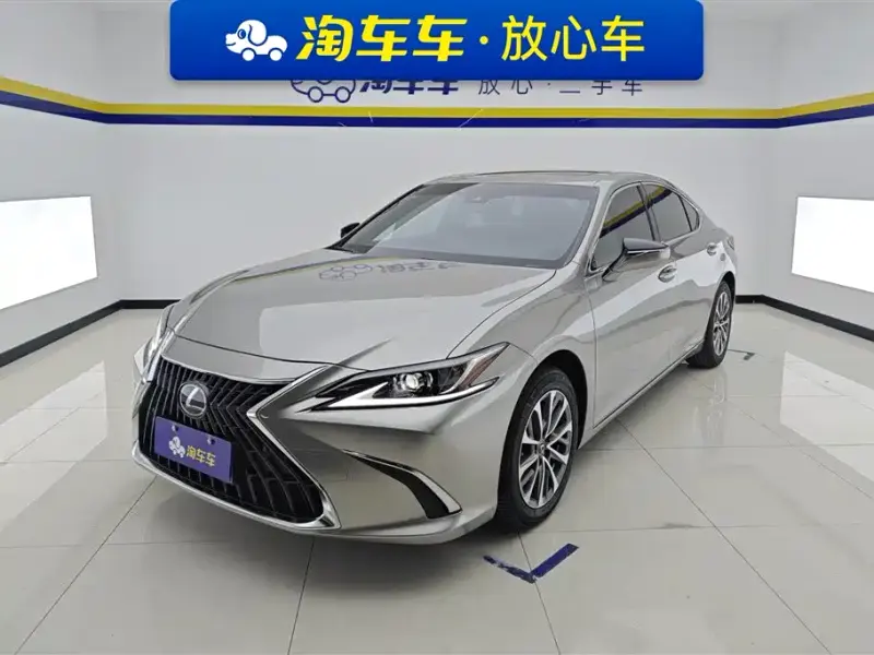Lexus ES, 2023