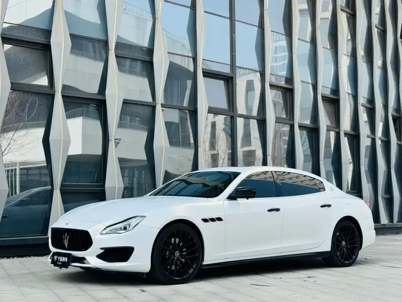 Maserati Quattroporte, 2014