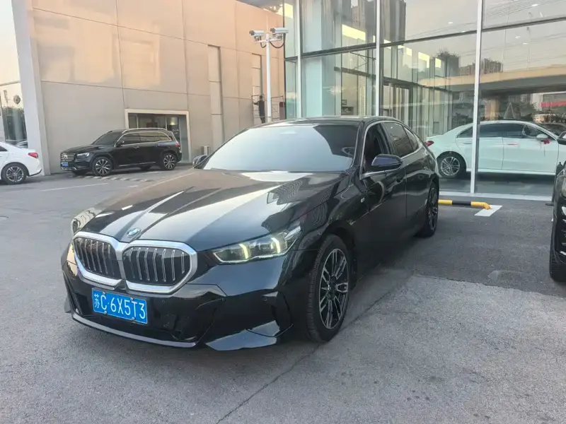 BMW 5 Series, 2024