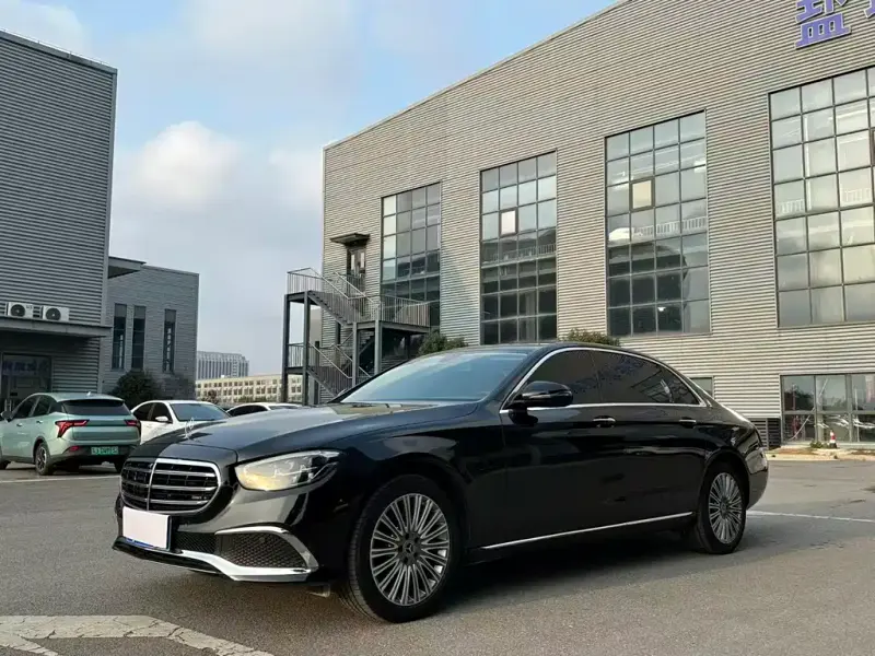 Mercedes-Benz E-Class, 2022