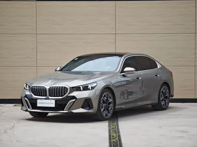 BMW 5 Series, 2024
