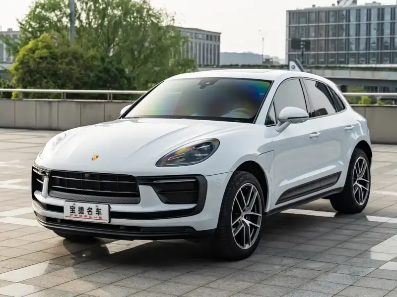 Porsche Macan, 2022