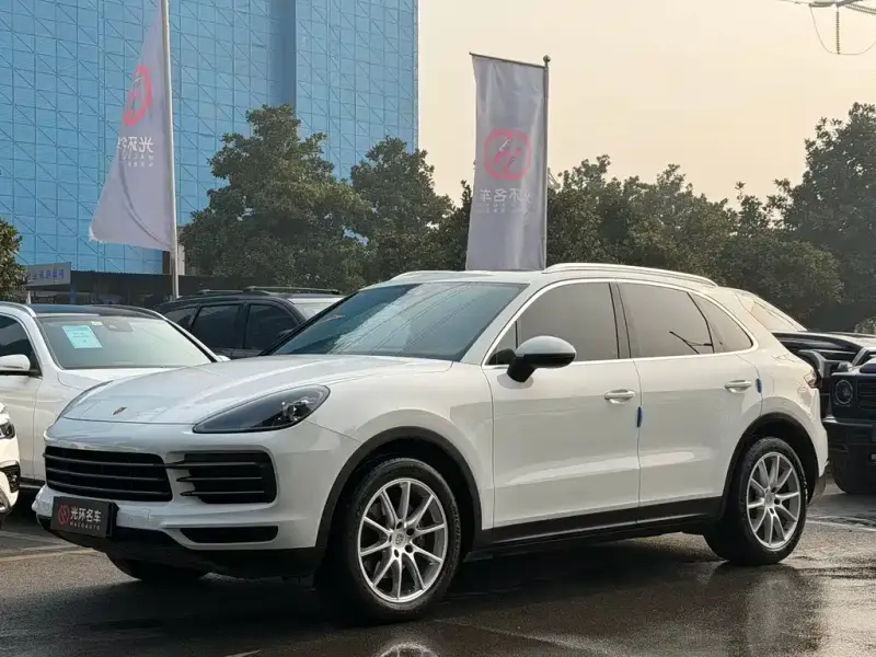 Porsche Cayenne, 2021