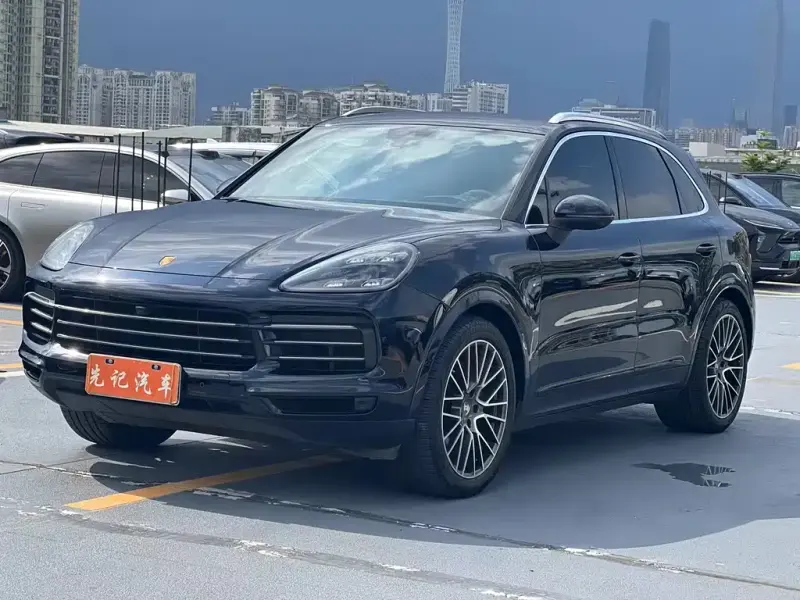 Porsche Cayenne, 2022