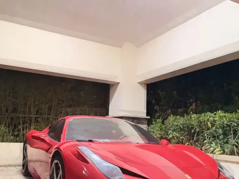 Ferrari 458, 2011
