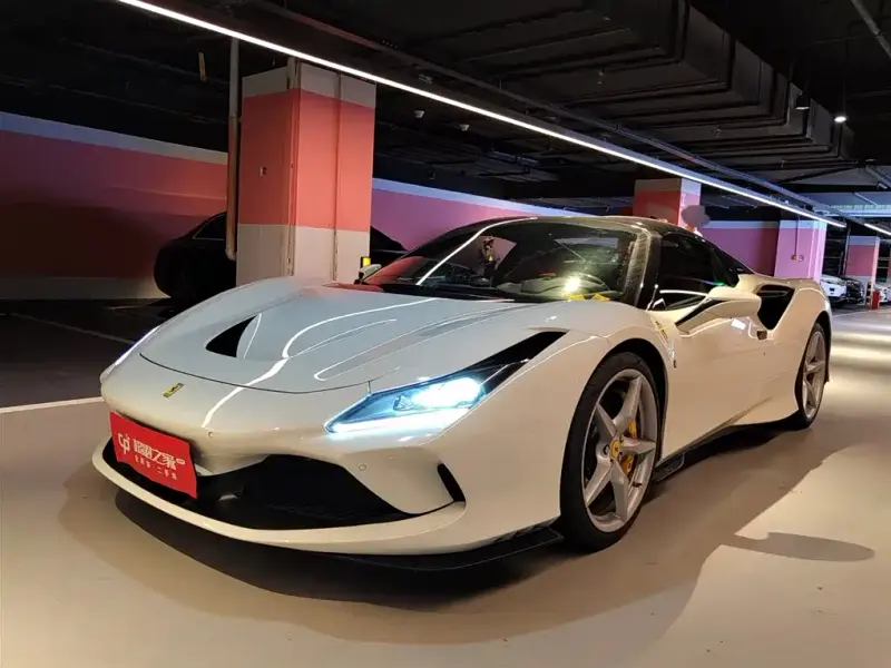 Ferrari F8, 2022