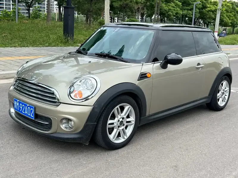 MINI Mini, 2013